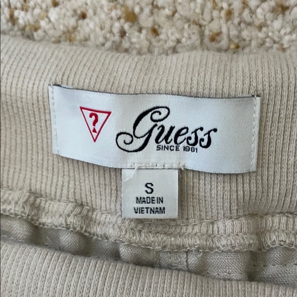 Guess Khaki Shorts - Picture 3 of 3